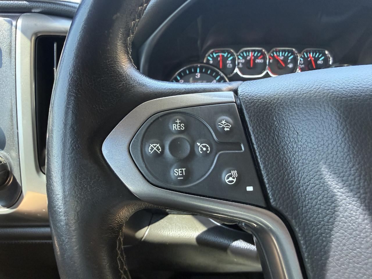 Chevrolet Silverado 2500HD 4WD Crew Cab 153.7" LTZ 2015