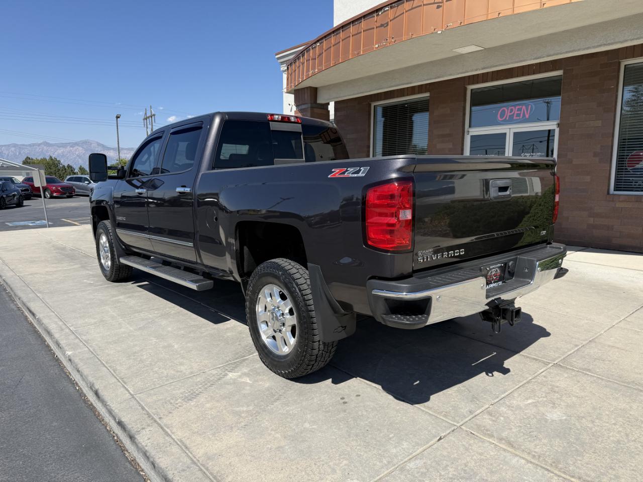 Chevrolet Silverado 2500HD 4WD Crew Cab 153.7" LTZ 2015