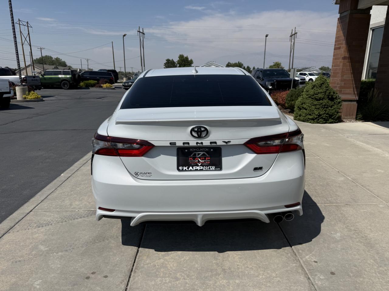 Toyota Camry SE Auto (Natl) 2023