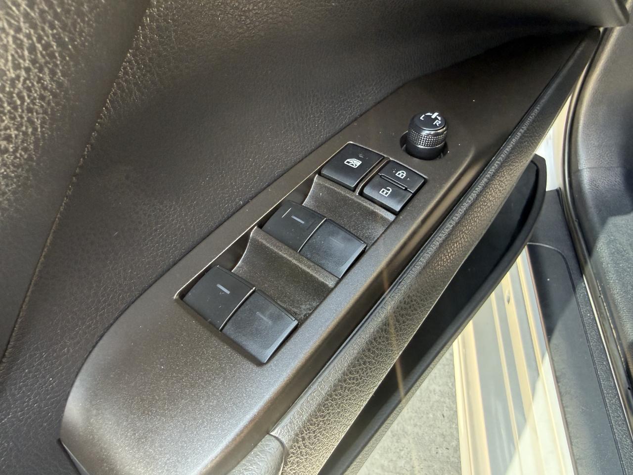Toyota Camry SE Auto (Natl) 2023