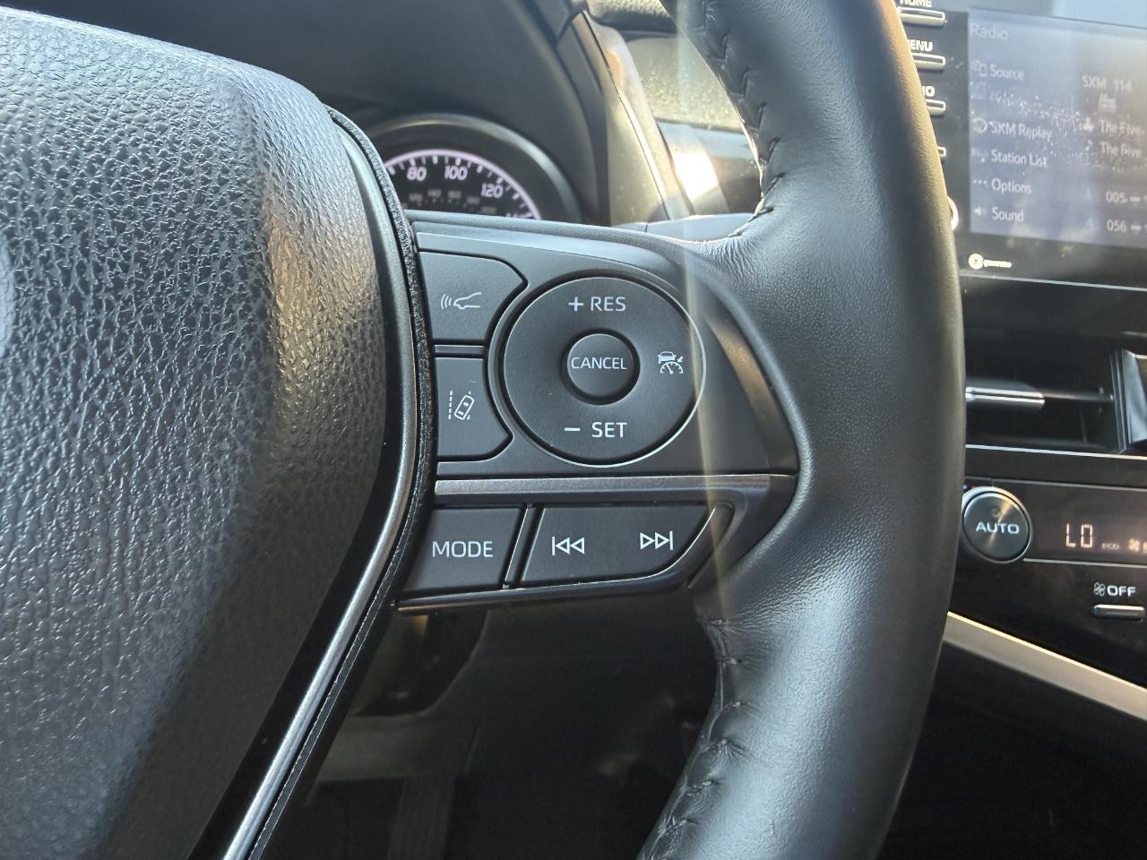 Toyota Camry SE Auto (Natl) 2023