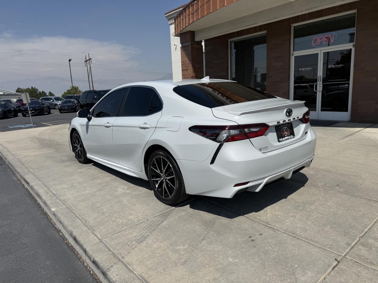 Toyota Camry SE Auto (Natl) 2023