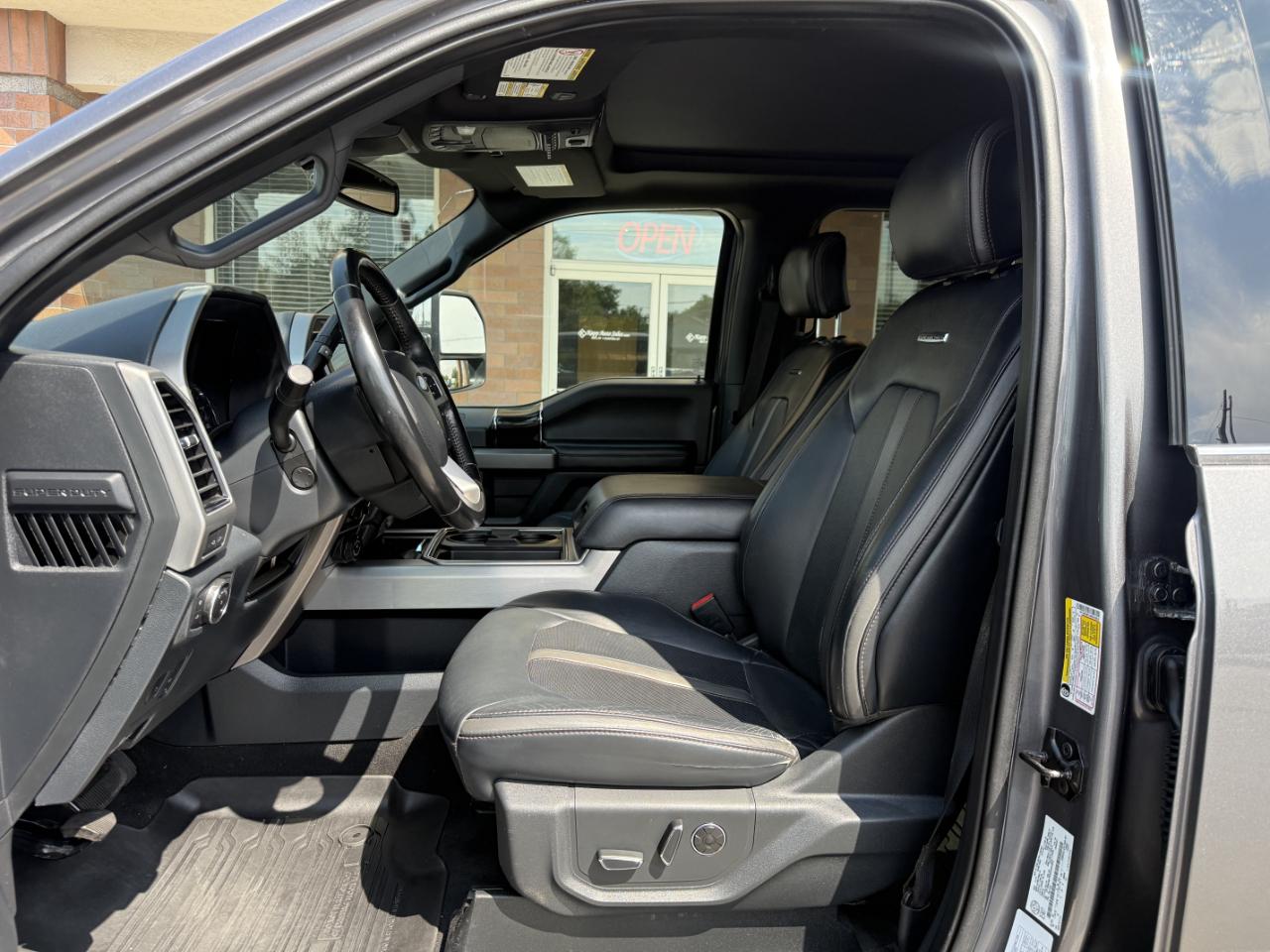 Ford Super Duty F-350 SRW Platinum 4WD Crew Cab 6.75' Box 2022