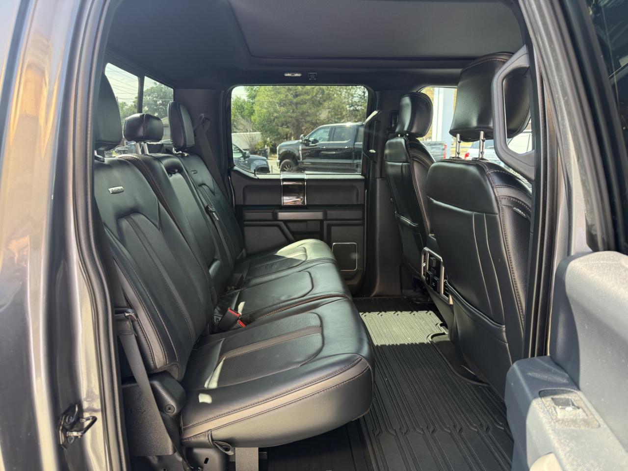 Ford Super Duty F-350 SRW Platinum 4WD Crew Cab 6.75' Box 2022