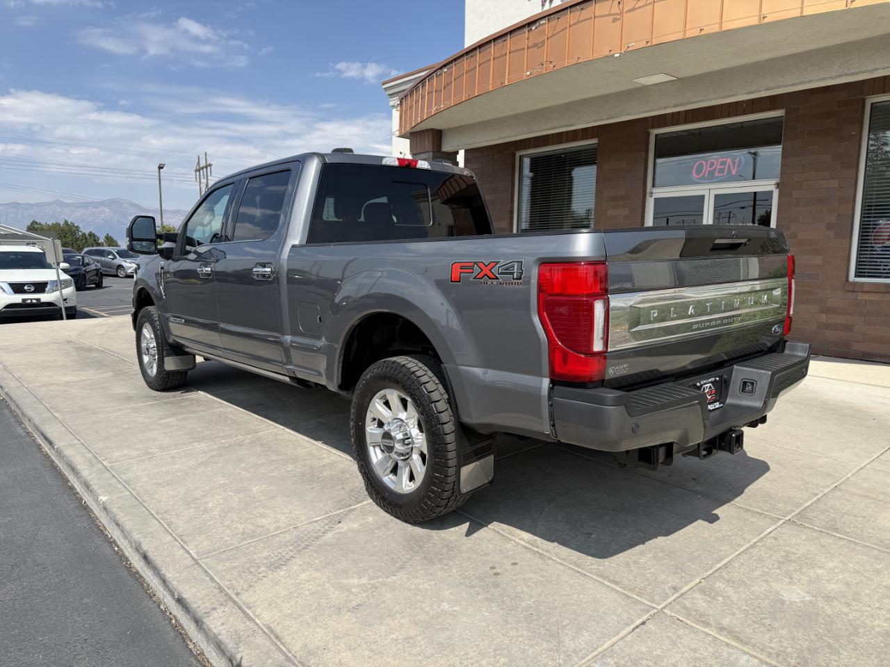 Ford Super Duty F-350 SRW Platinum 4WD Crew Cab 6.75' Box 2022