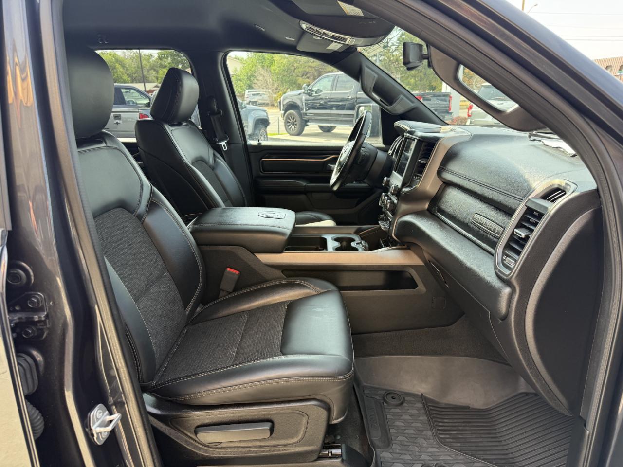 RAM 1500 Sport 4x4 Crew Cab 5'7" Box 2019