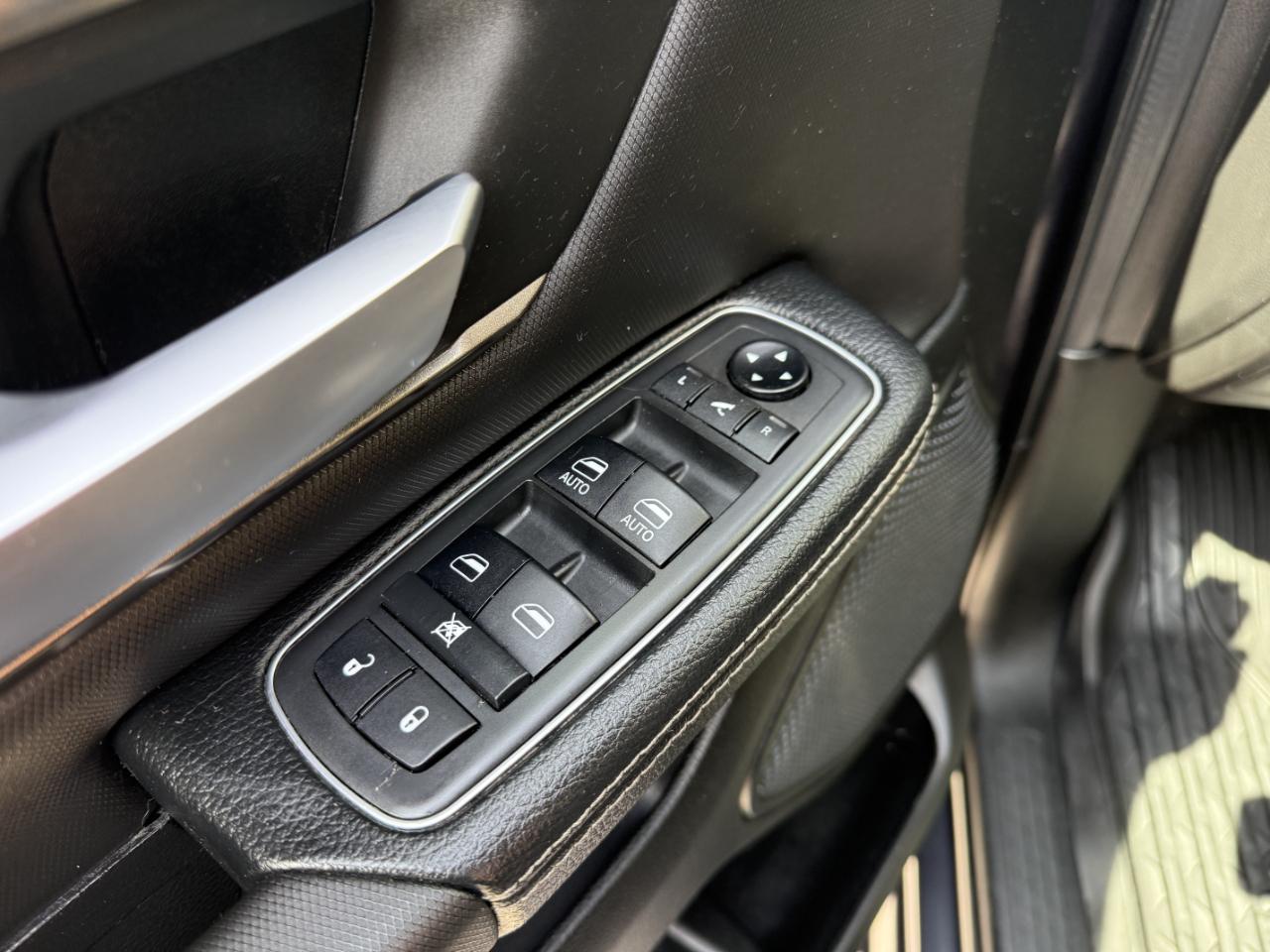 RAM 1500 Sport 4x4 Crew Cab 5'7" Box 2019