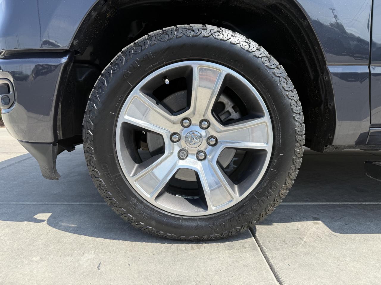 RAM 1500 Sport 4x4 Crew Cab 5'7" Box 2019