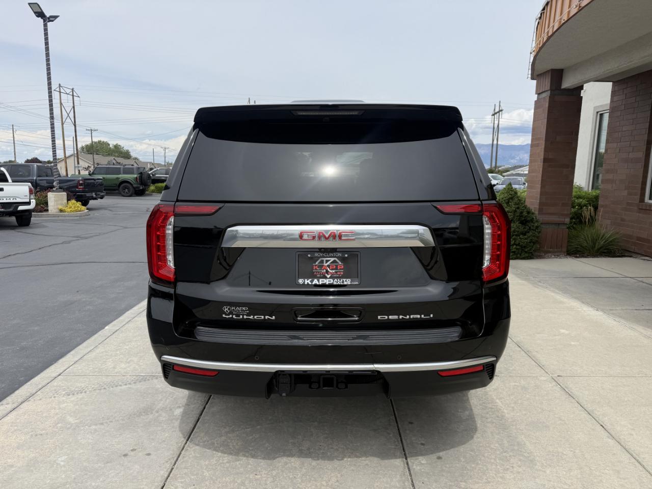 GMC Yukon 4WD 4dr Denali 2023