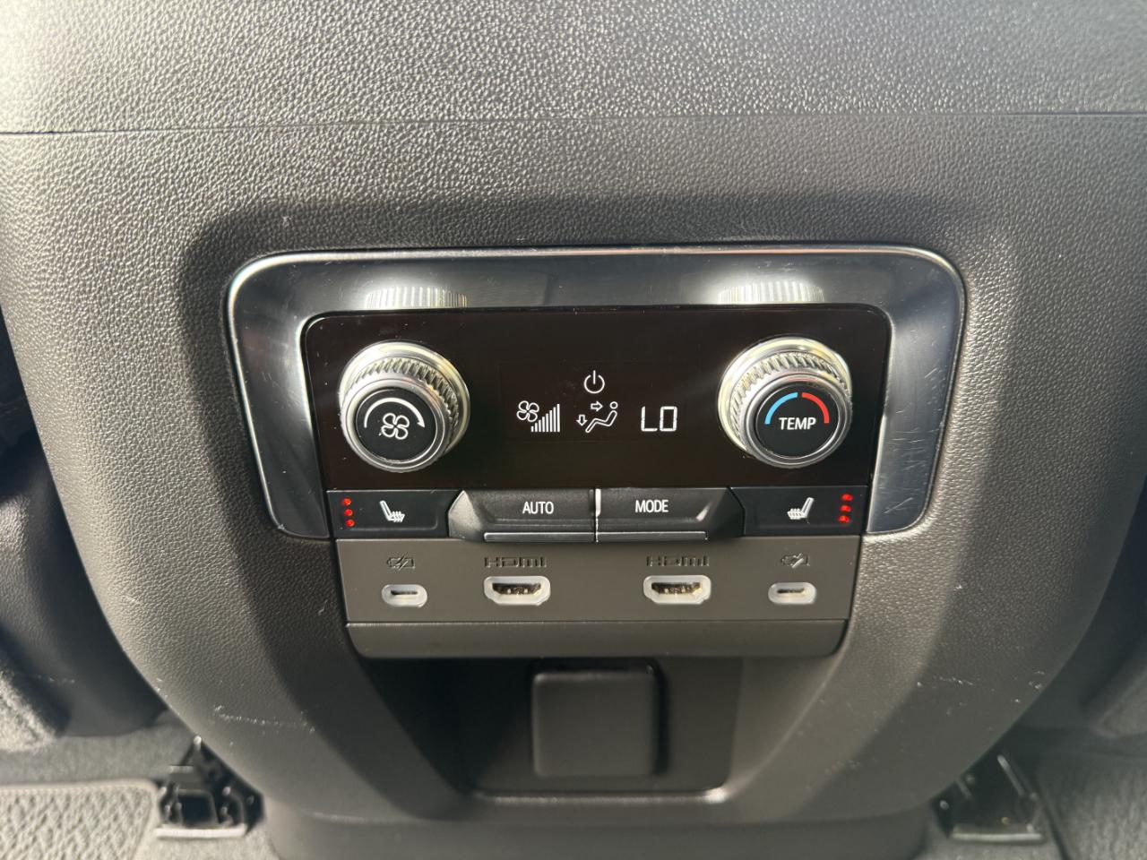 GMC Yukon 4WD 4dr Denali 2023