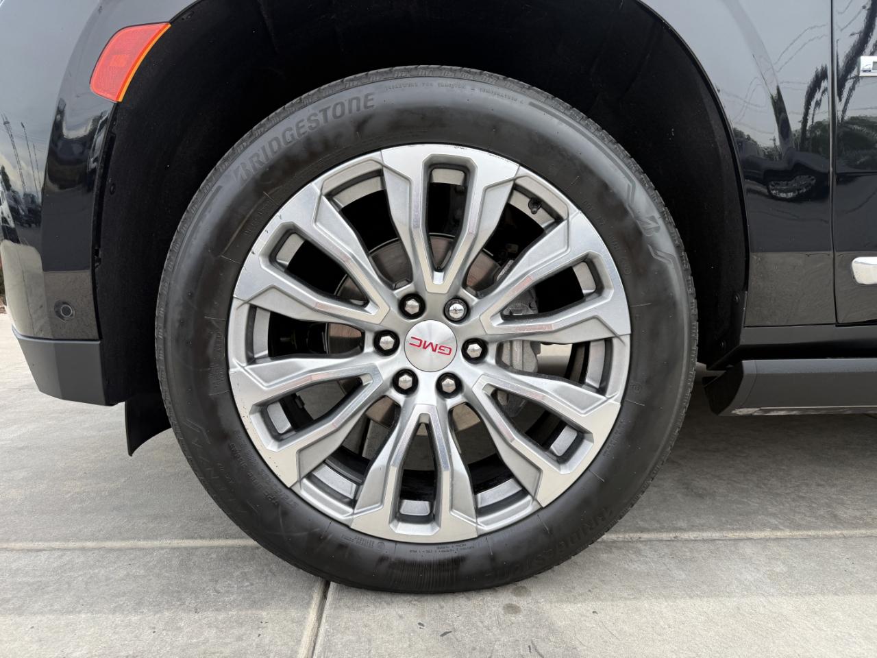 GMC Yukon 4WD 4dr Denali 2023