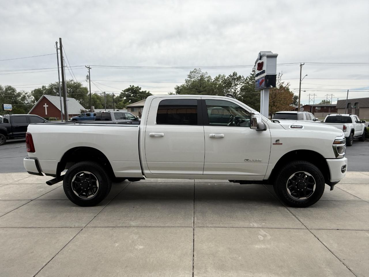RAM 2500 Laramie 4x4 Crew Cab 6'4" Box 2026