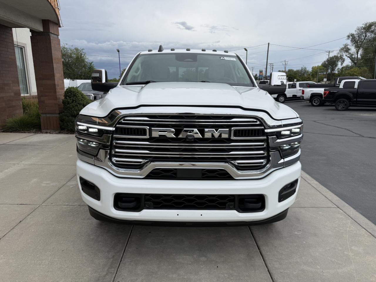RAM 2500 Laramie 4x4 Crew Cab 6'4" Box 2026