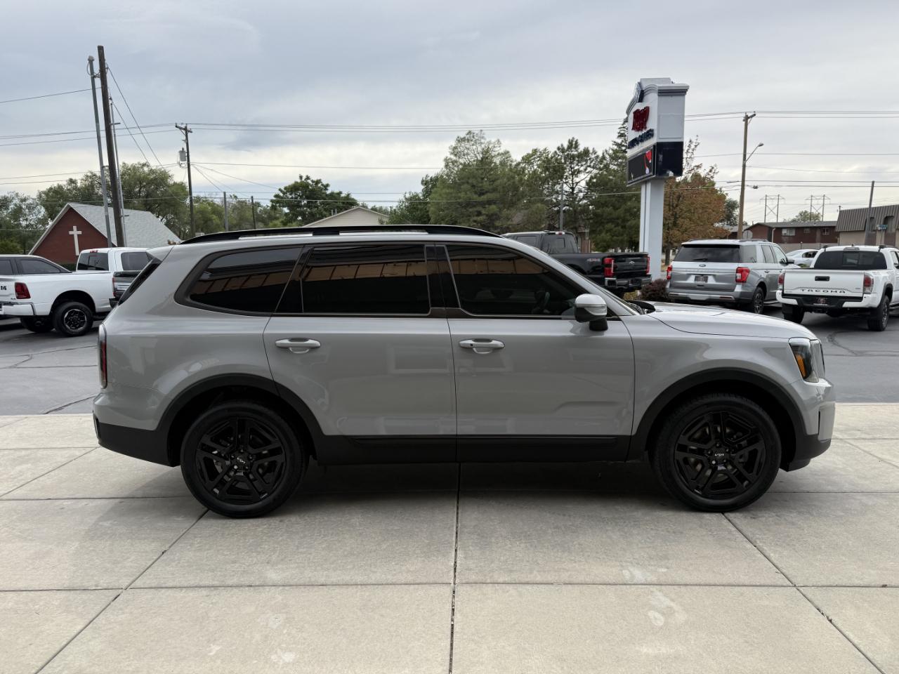 Kia Telluride EX X-Line AWD 2024