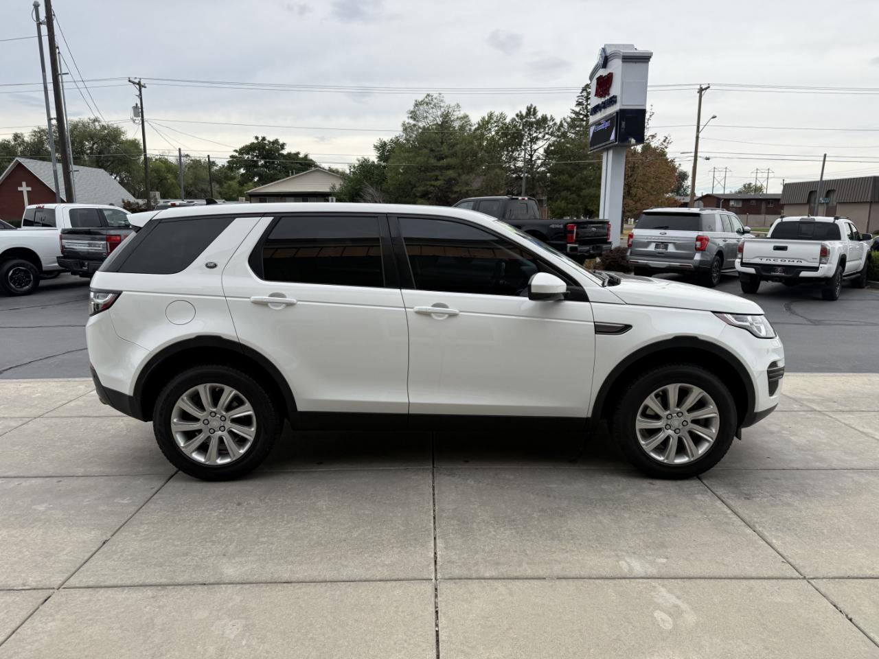 Land Rover Discovery Sport AWD 4dr SE 2016