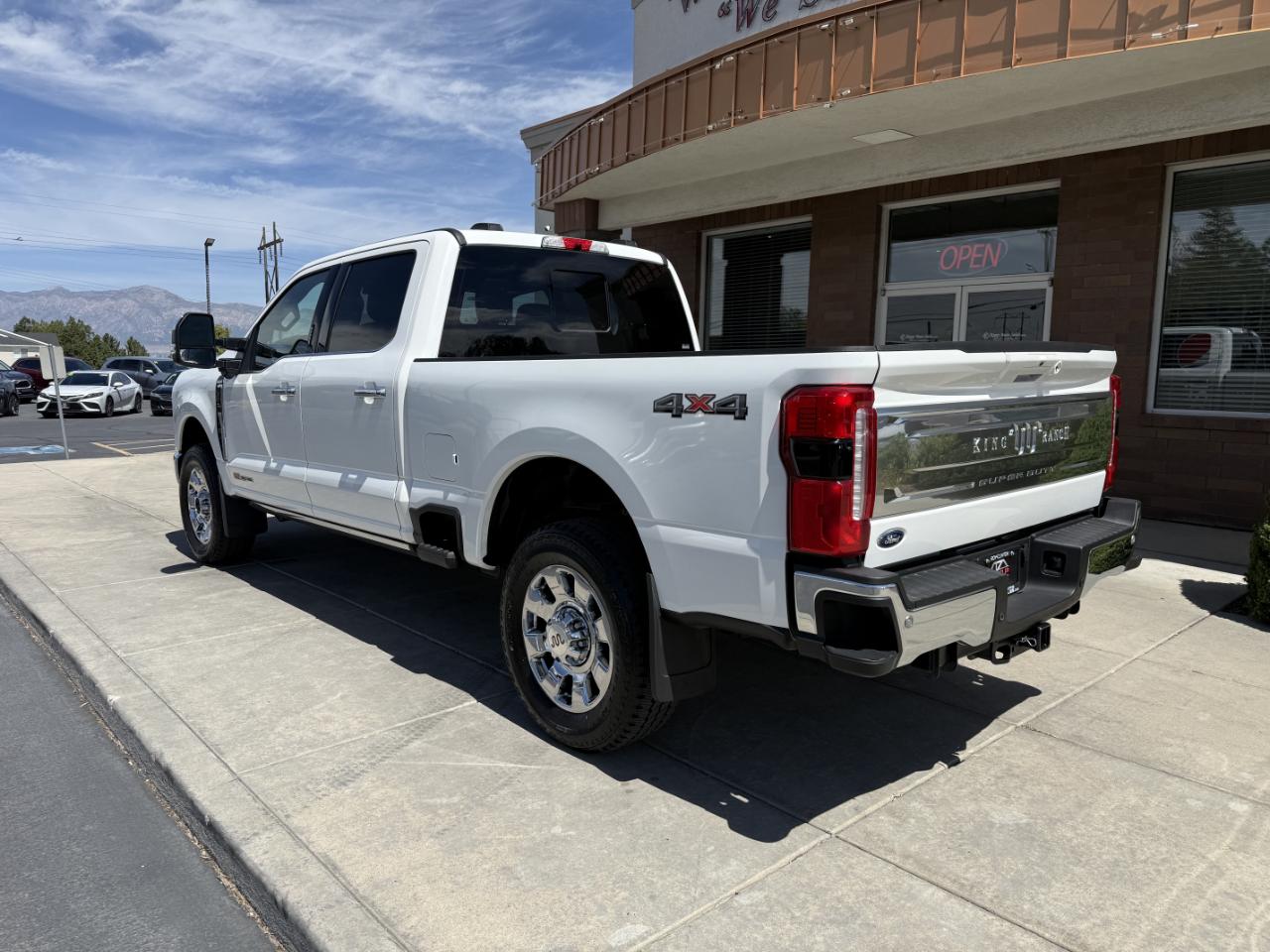 Ford Super Duty F-350 SRW King Ranch 4WD Crew Cab 6.75' Box 2026