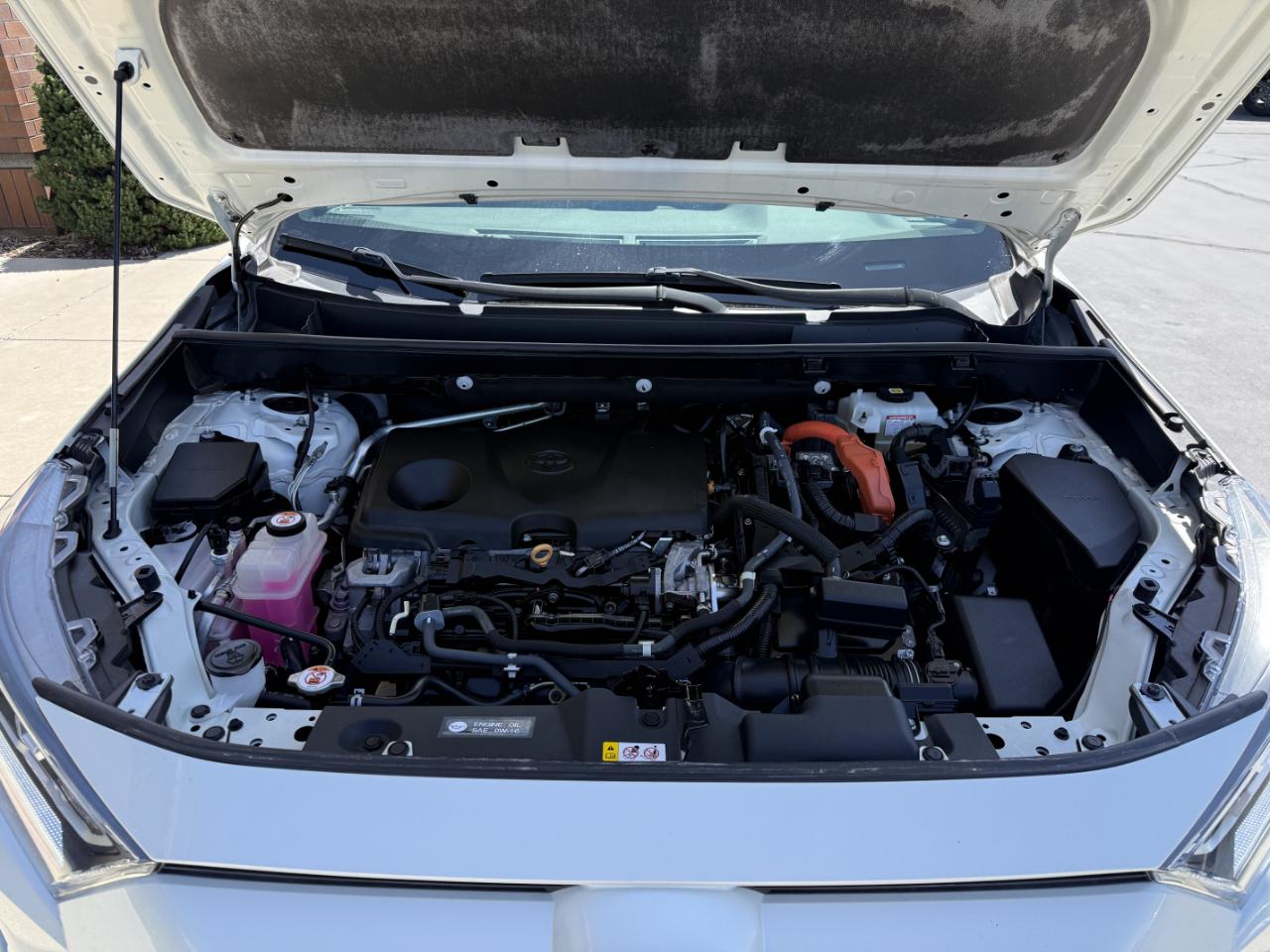 Toyota RAV4 Hybrid XSE AWD (Natl) 2021