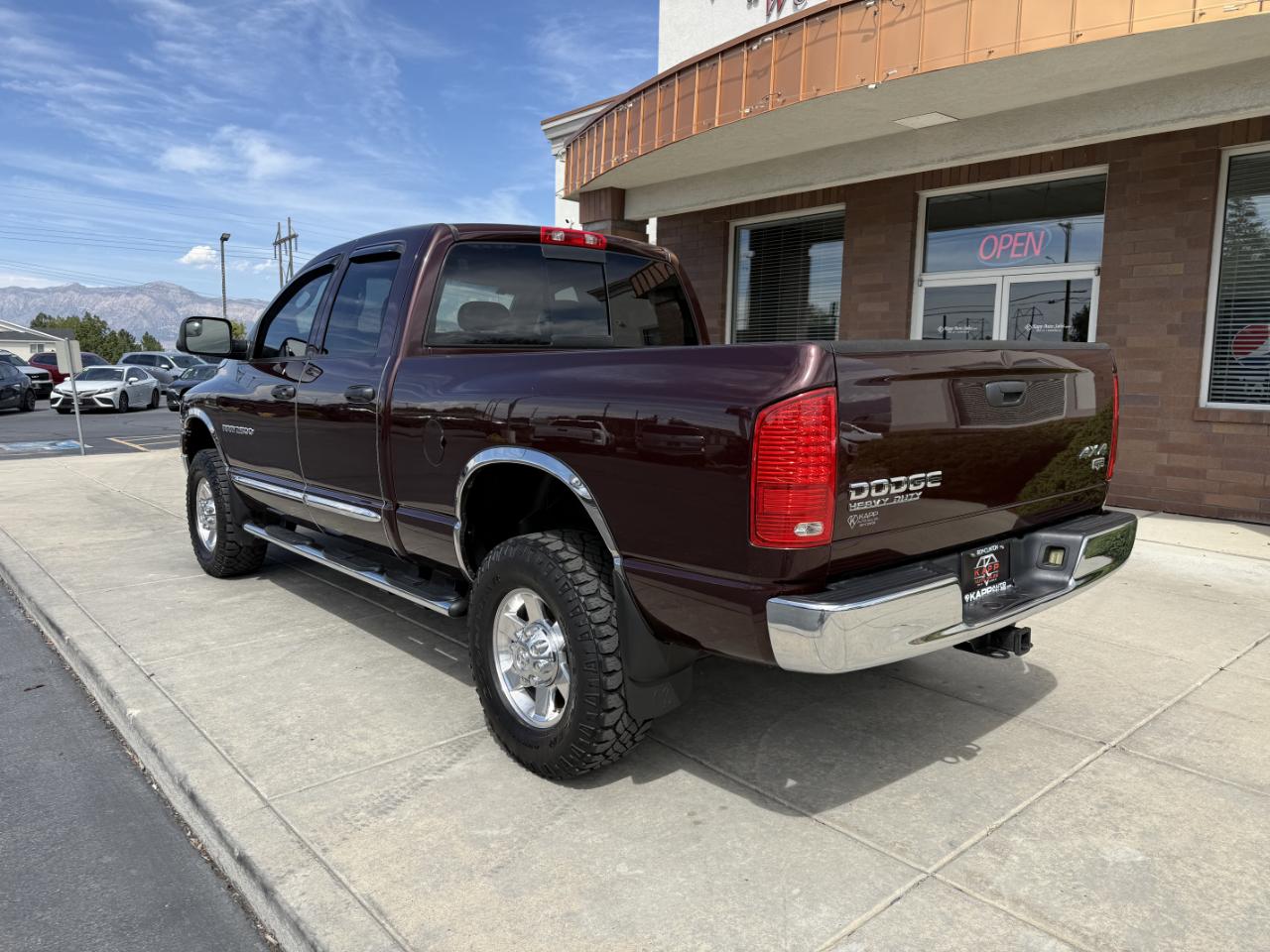Dodge Ram 2500 4dr Quad Cab 140.5" WB 4WD Laramie 2004