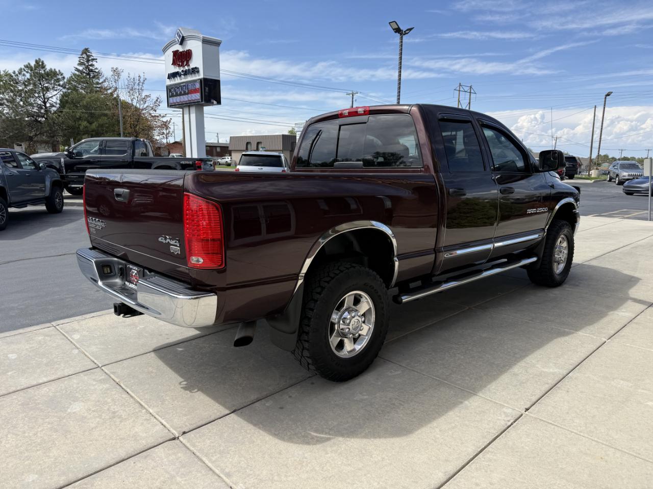 Dodge Ram 2500 4dr Quad Cab 140.5" WB 4WD Laramie 2004
