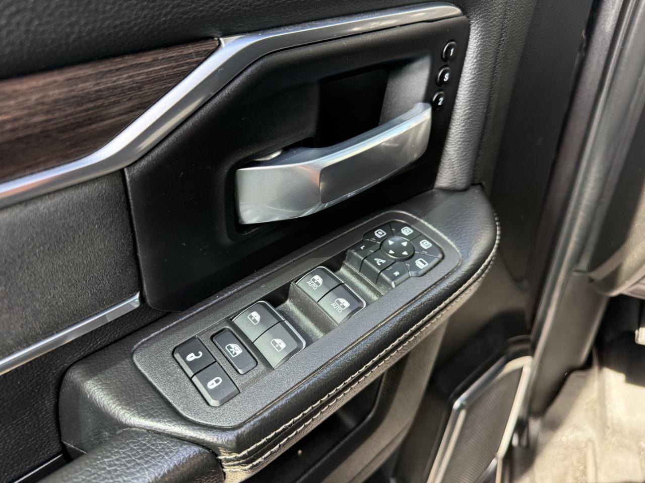 RAM 2500 Laramie 4x4 Crew Cab 6'4" Box 2026