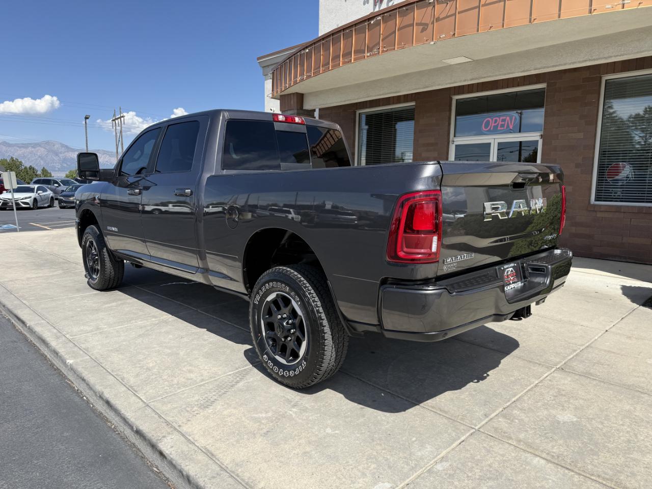 RAM 2500 Laramie 4x4 Crew Cab 6'4" Box 2026