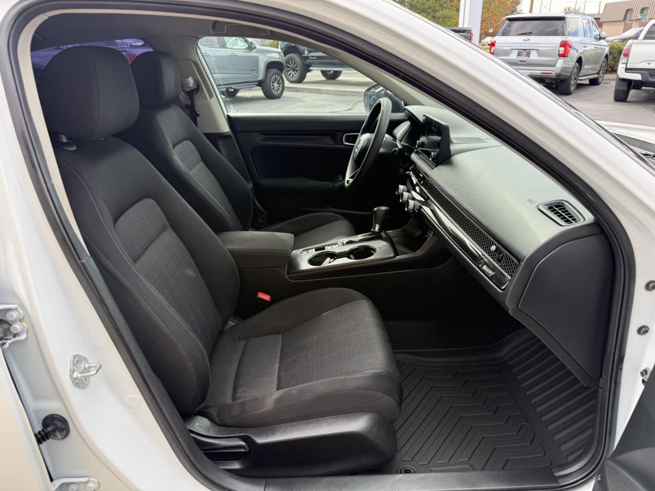 Honda Civic Sedan LX CVT 2022