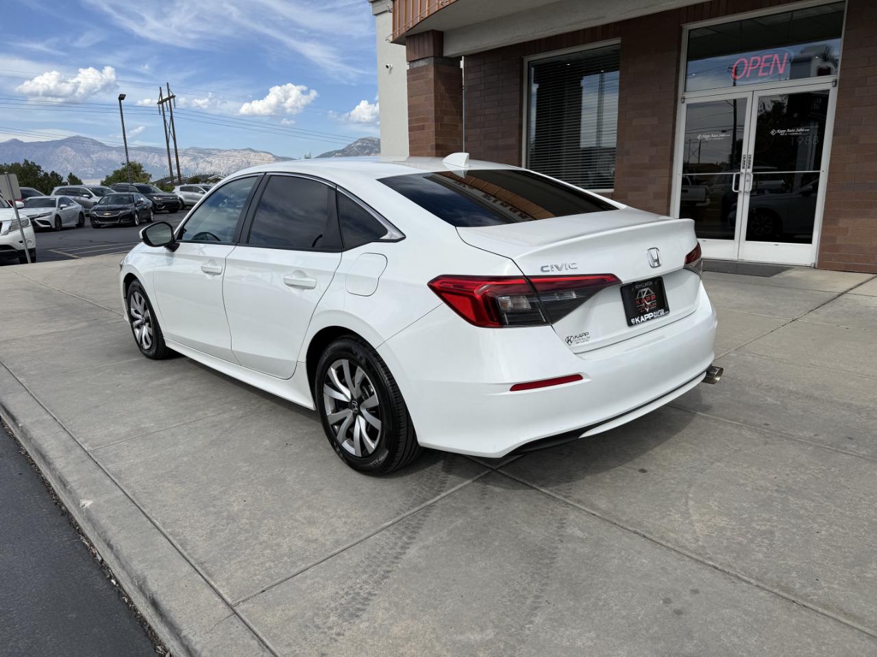 Honda Civic Sedan LX CVT 2022