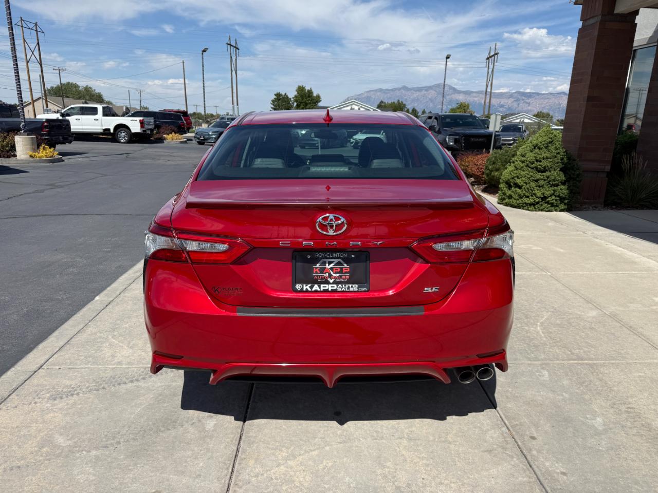 Toyota Camry SE Auto (Natl) 2019