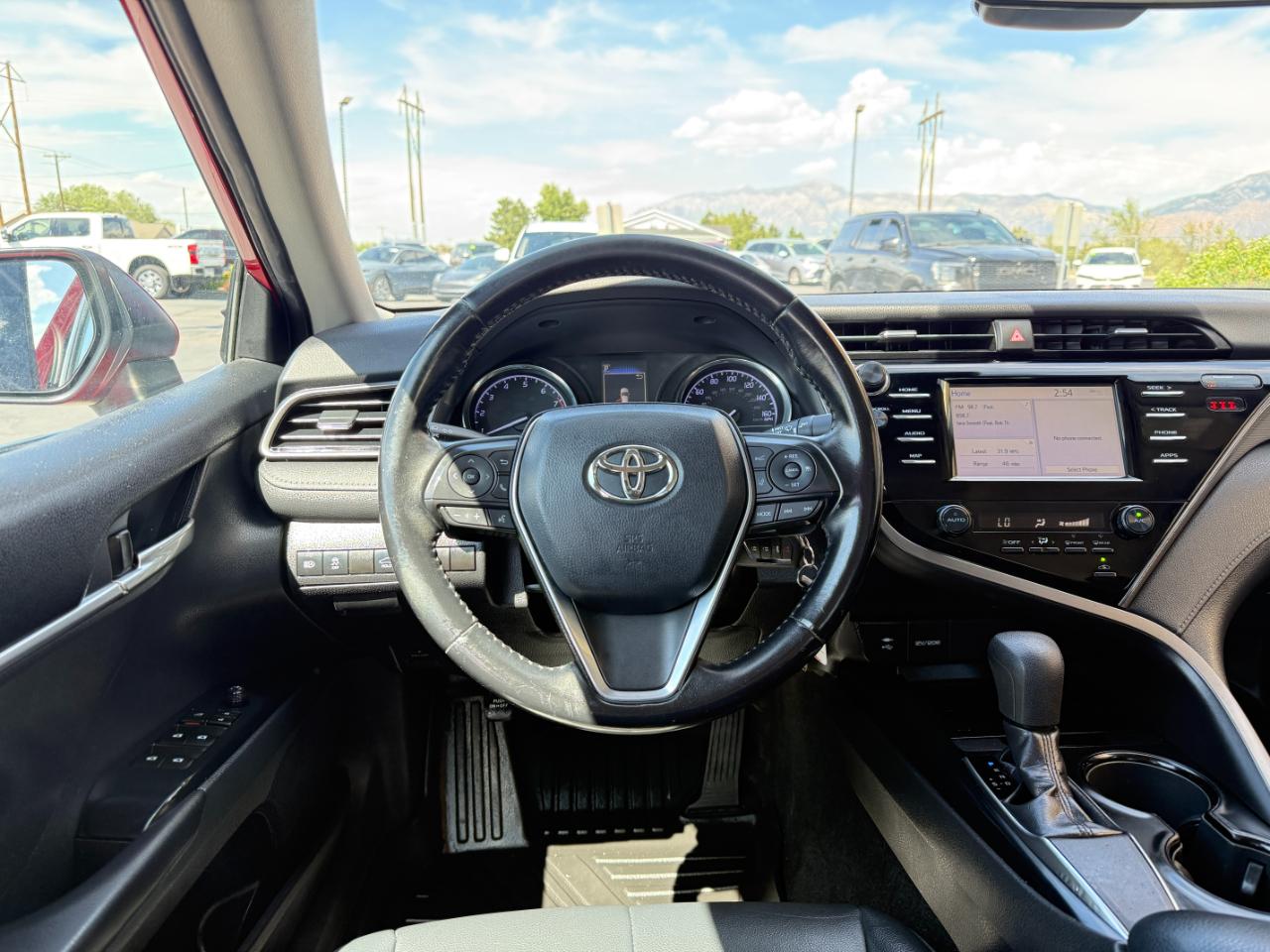 Toyota Camry SE Auto (Natl) 2019