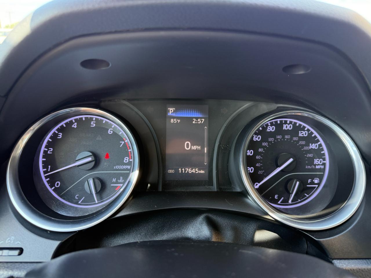 Toyota Camry SE Auto (Natl) 2019