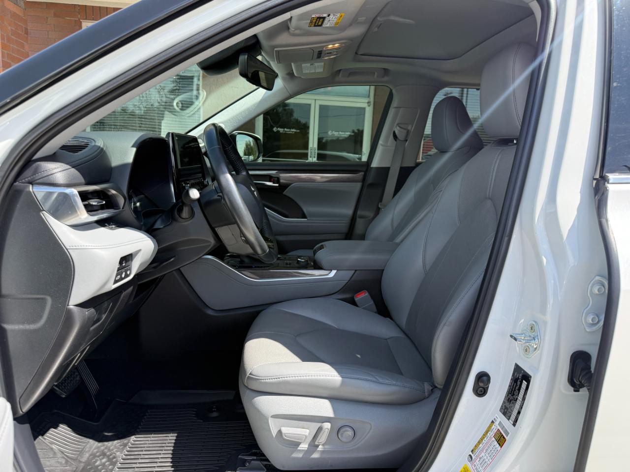 Toyota Highlander Limited AWD (Natl) 2021