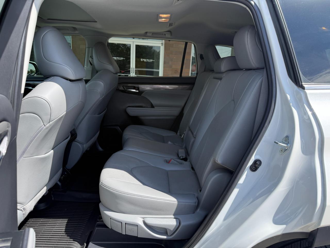 Toyota Highlander Limited AWD (Natl) 2021