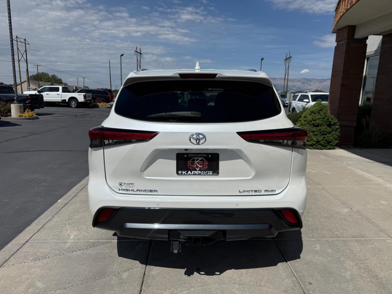 Toyota Highlander Limited AWD (Natl) 2021