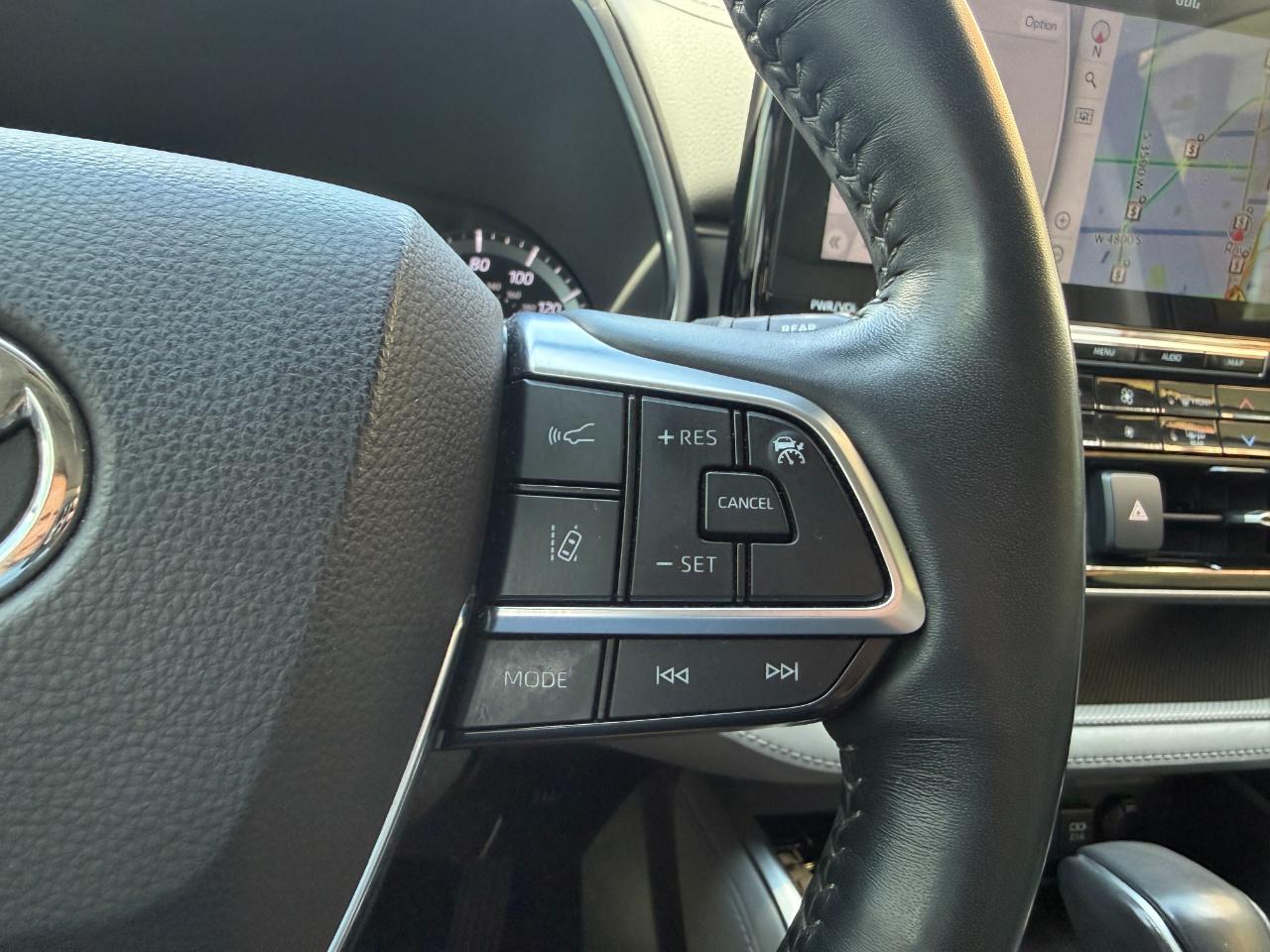 Toyota Highlander Limited AWD (Natl) 2021
