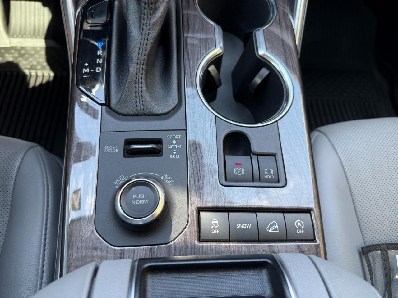 Toyota Highlander Limited AWD (Natl) 2021