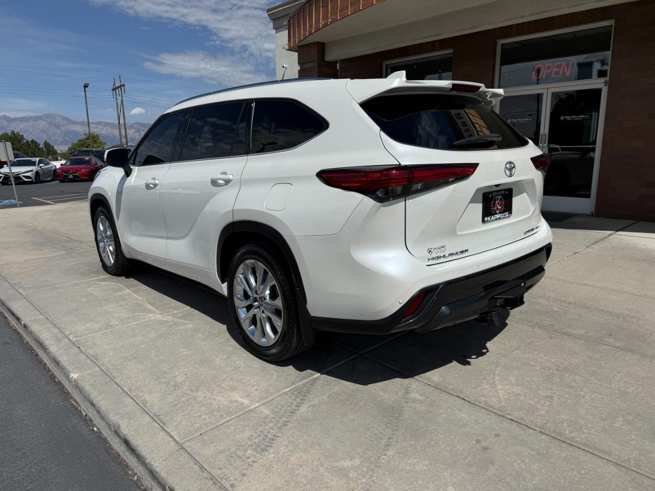 Toyota Highlander Limited AWD (Natl) 2021