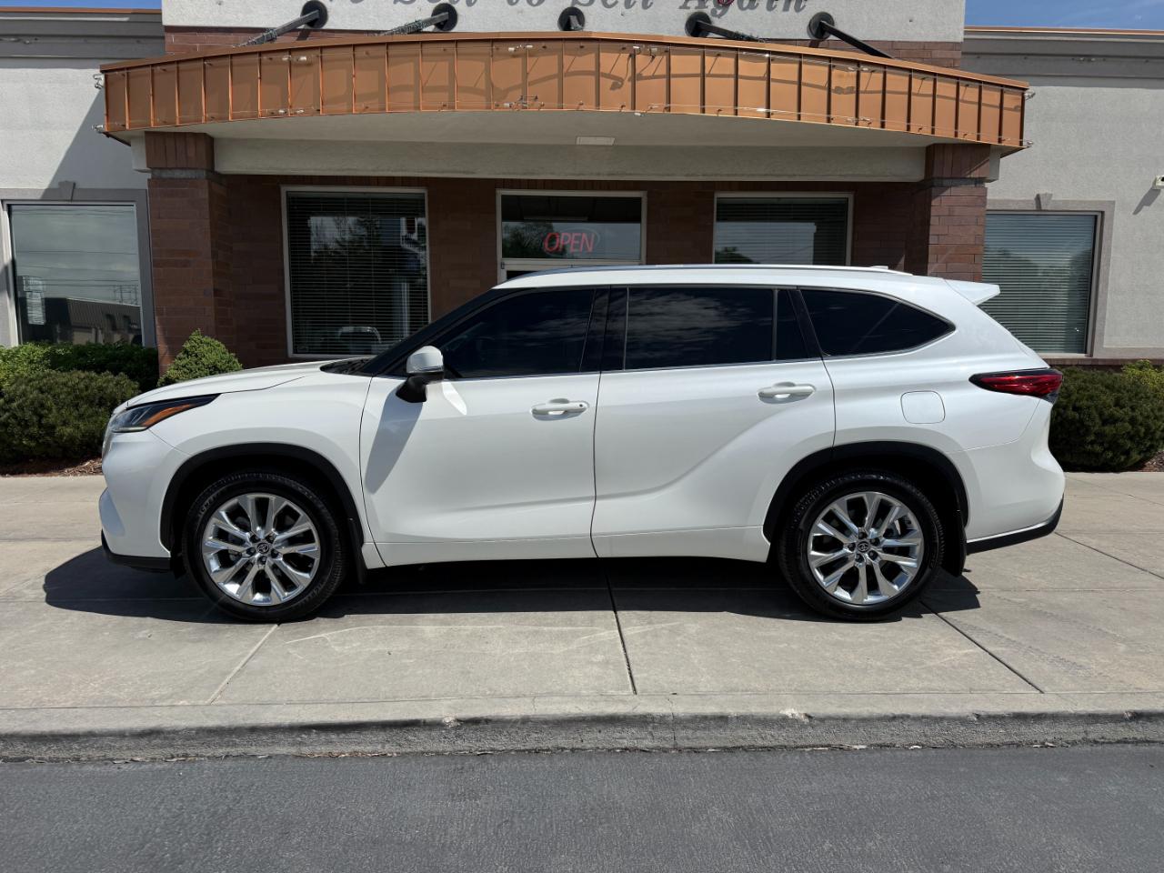 Toyota Highlander Limited AWD (Natl) 2021
