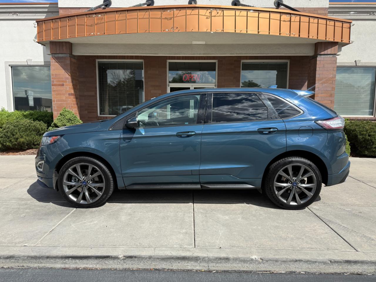 Ford Edge 4dr Sport AWD 2016