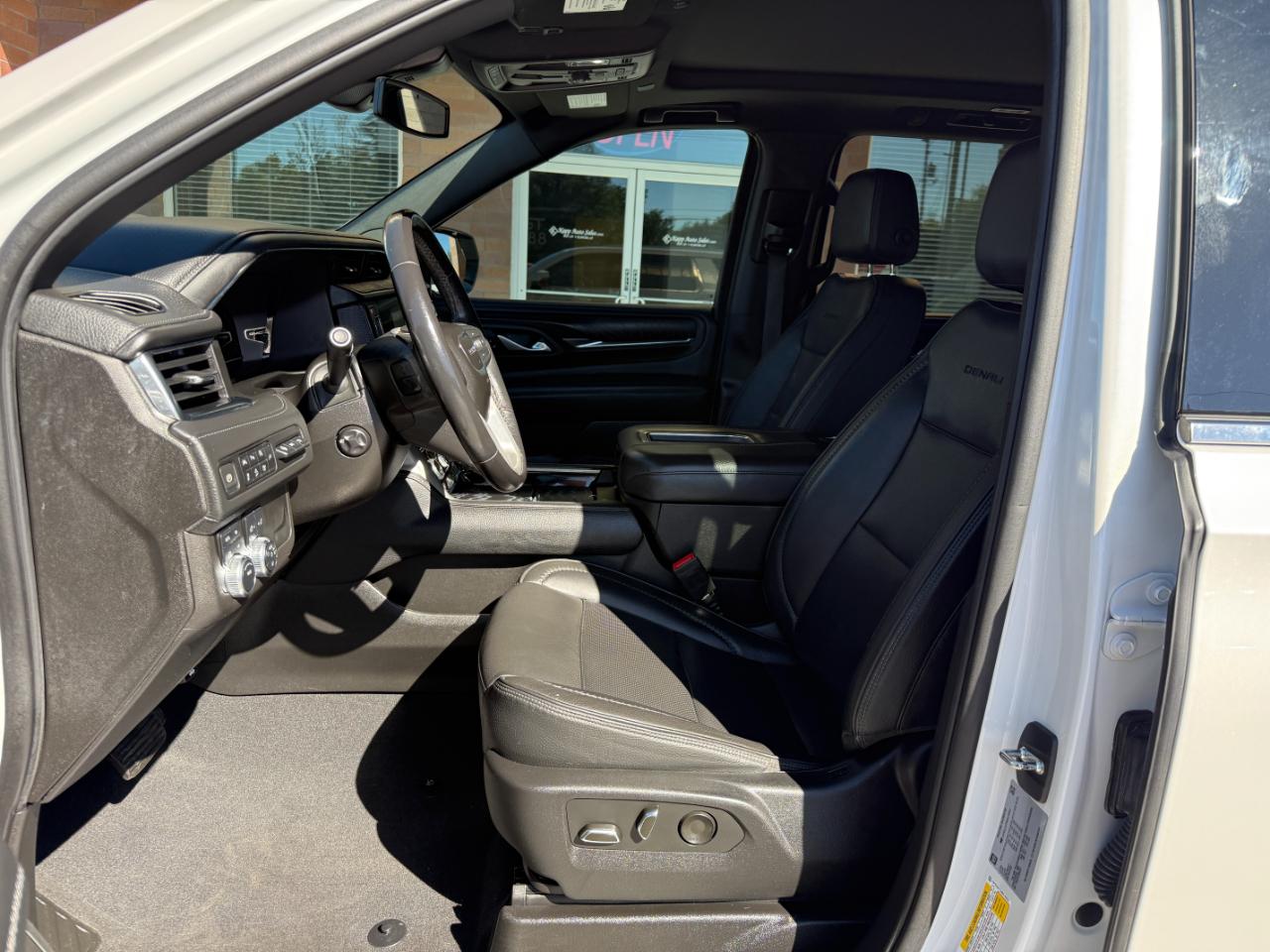 GMC Yukon XL 4WD 4dr Denali 2022