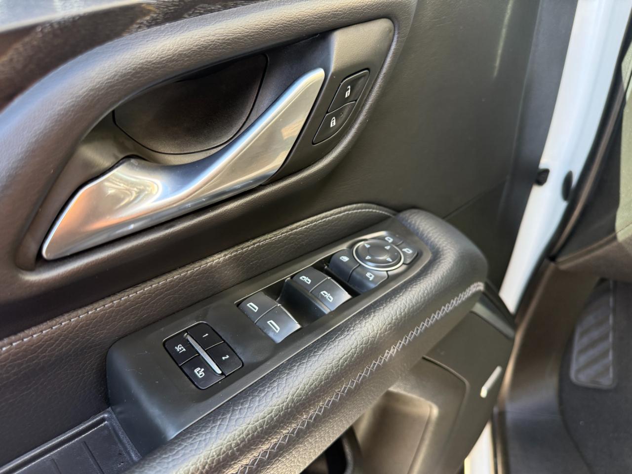 GMC Yukon XL 4WD 4dr Denali 2022