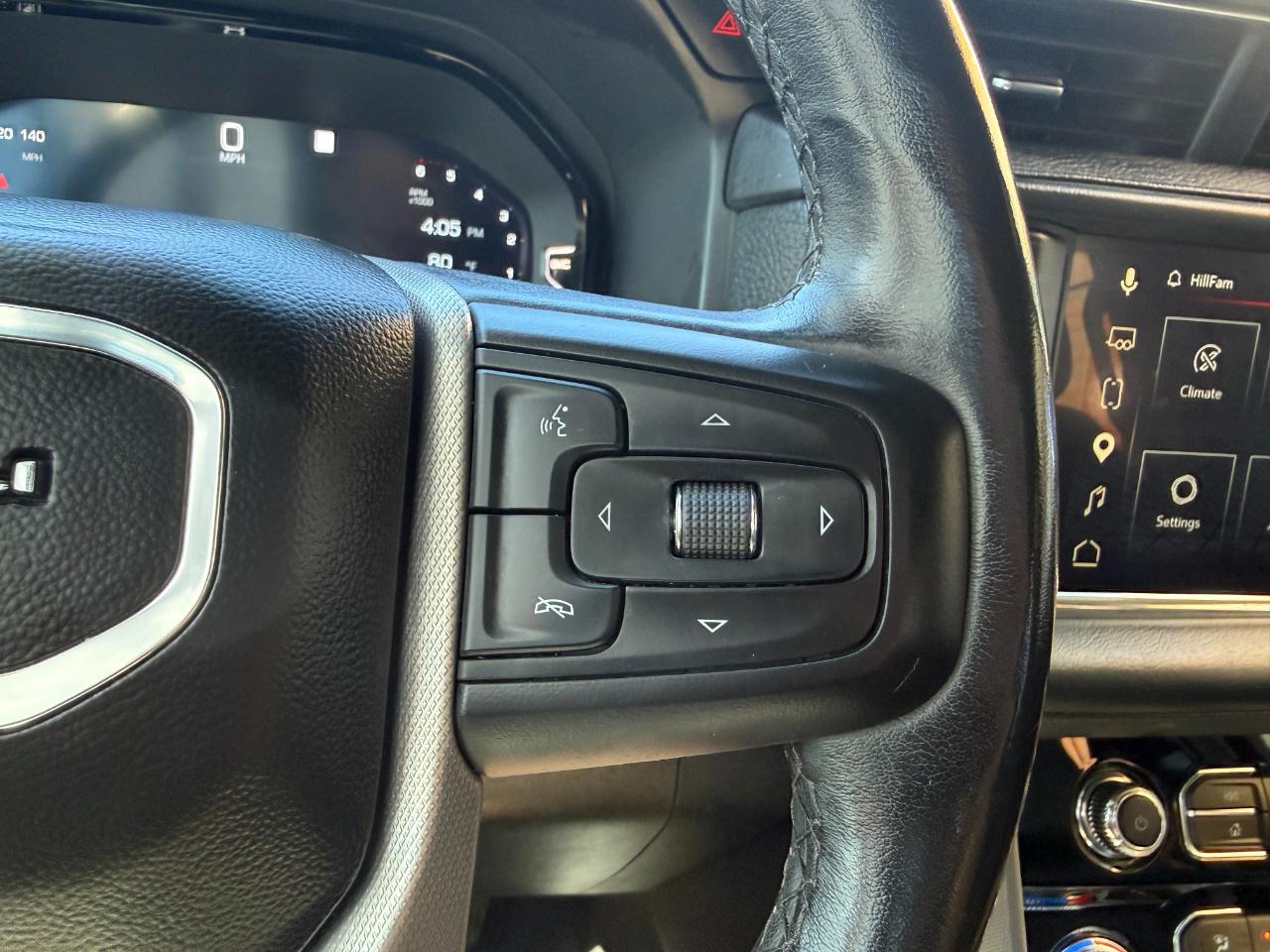 GMC Yukon XL 4WD 4dr Denali 2022