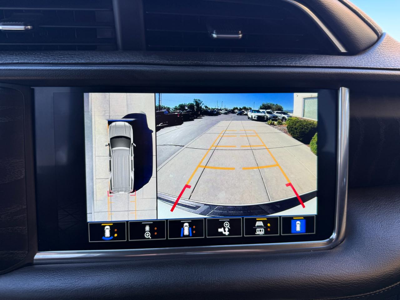 GMC Yukon XL 4WD 4dr Denali 2022