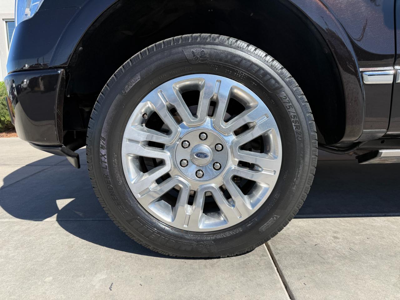 Ford F-150 4WD SuperCrew 145" Platinum 2014