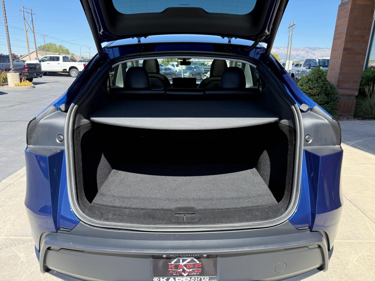 Tesla Model Y Long Range Launch Series AWD *Ltd Avail* 2026