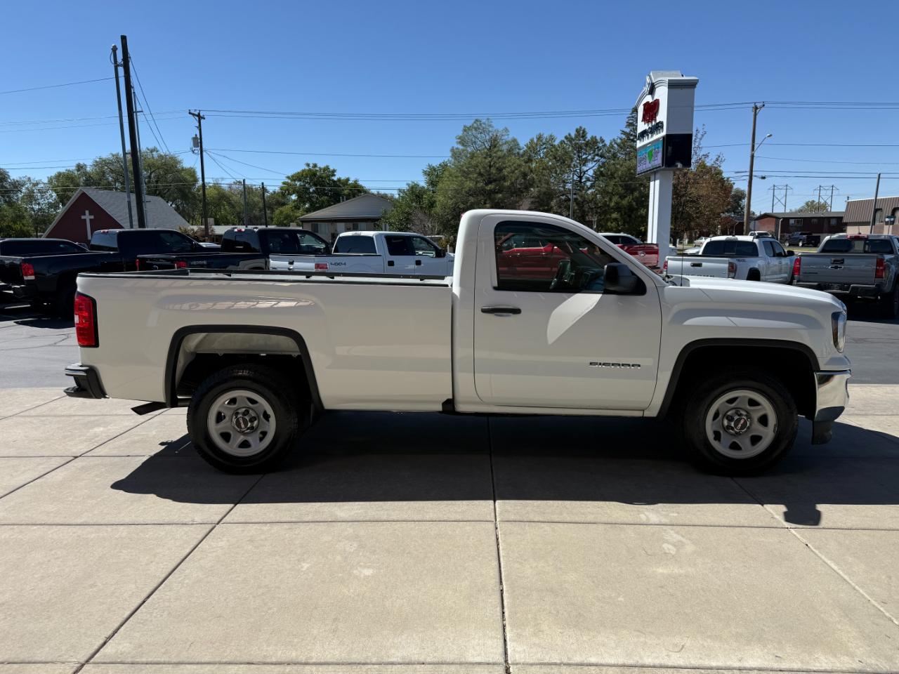 GMC Sierra 1500 2WD Reg Cab 133.0" 2017