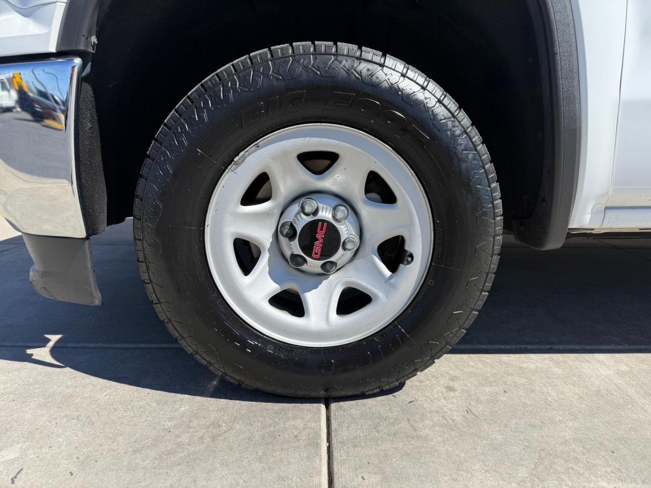 GMC Sierra 1500 2WD Reg Cab 133.0" 2017