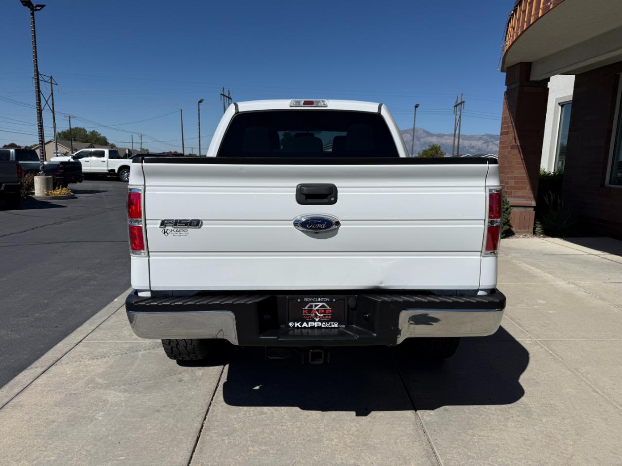 Ford F-150 4WD SuperCrew 145" XLT 2012