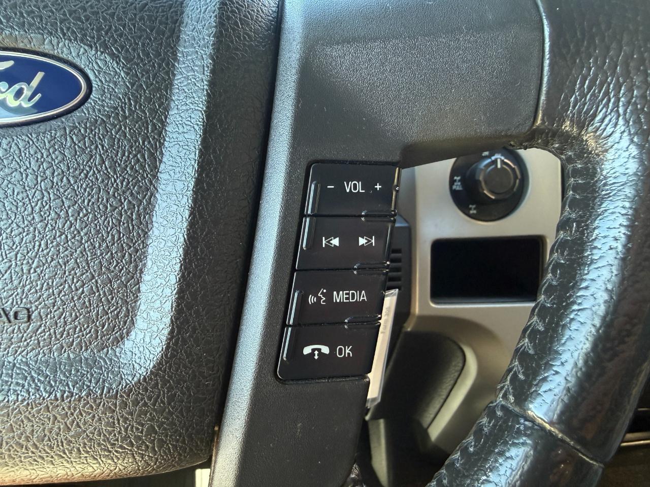 Ford F-150 4WD SuperCrew 145" XLT 2012