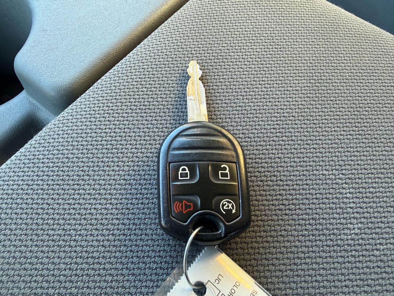 Ford F-150 4WD SuperCrew 145" XLT 2012