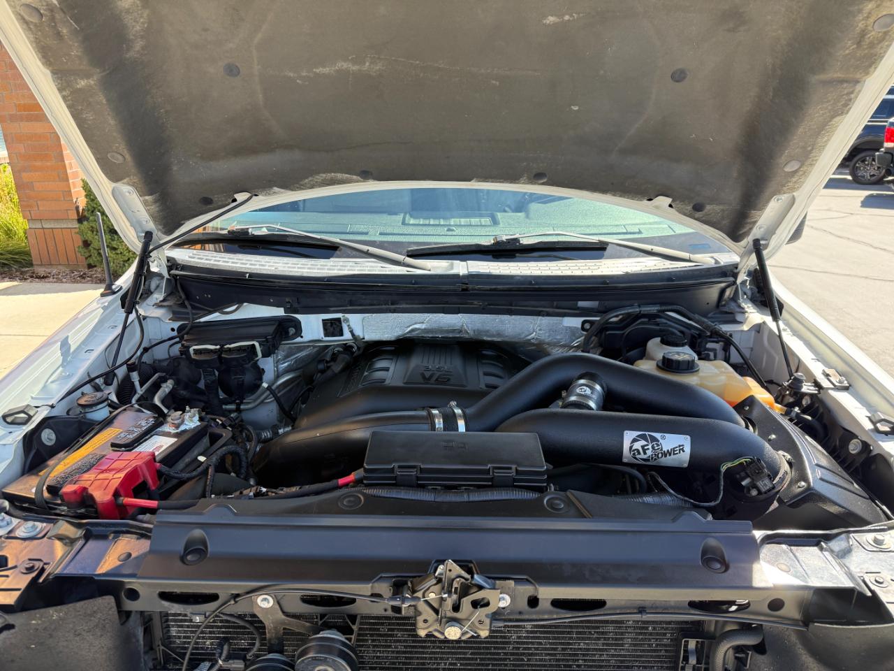 Ford F-150 4WD SuperCrew 145" XLT 2012